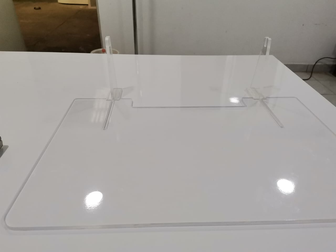 Mampara Protectora Anticontagios, fabricado con materiales de alta calidad. Somos una empresa que se adapta a las necesidades de sus clientes,