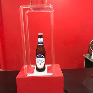 Exhibidor de Acrílico con Caja de Luz, fabricado con materiales de alta calidad. Somos una empresa que se adapta a las necesidades de sus clientes, ....