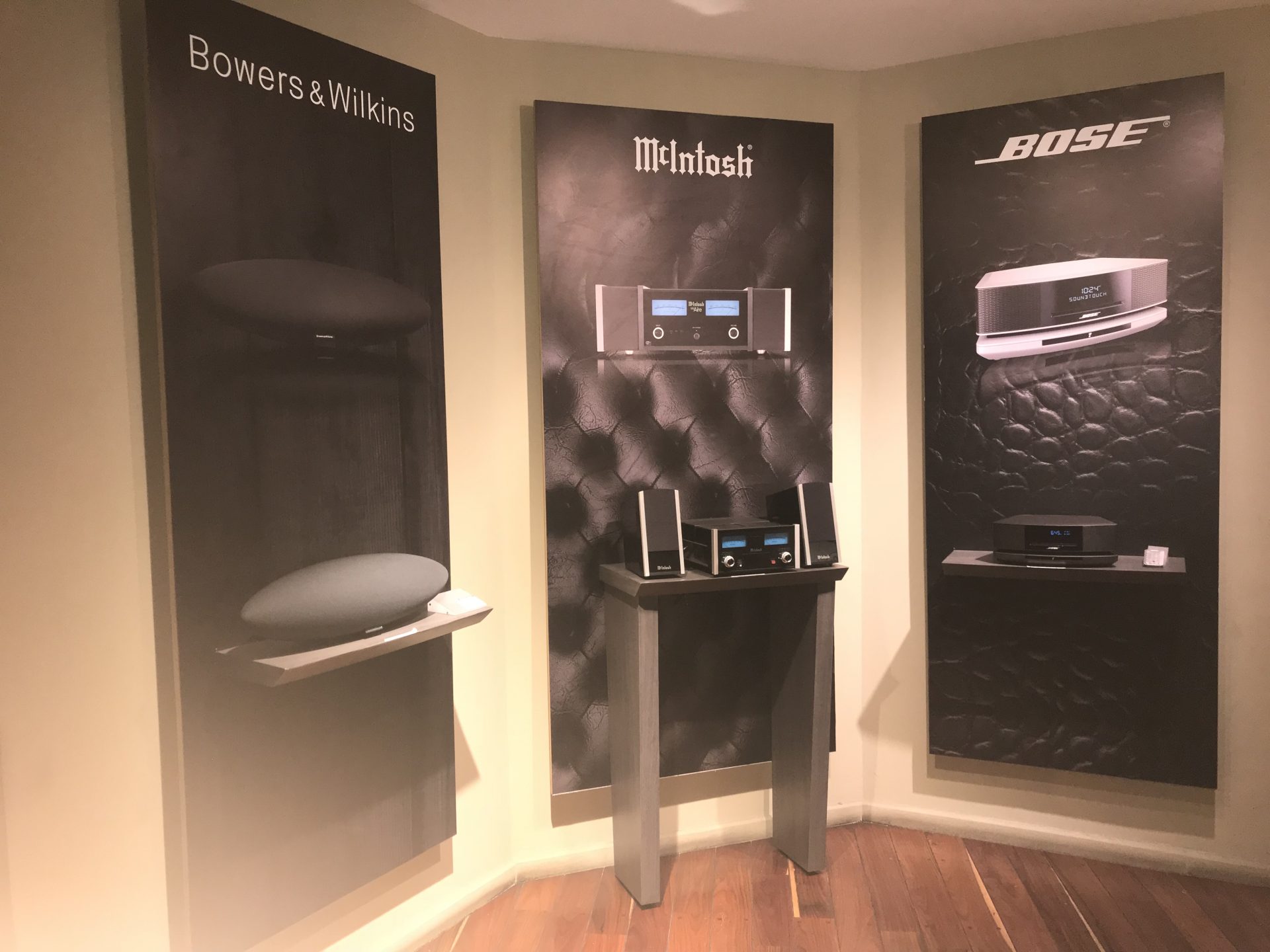 Tienda Bose, fabricado con materiales de alta calidad. Somos una empresa que se adapta a las necesidades de sus clientes, en proyectos de...