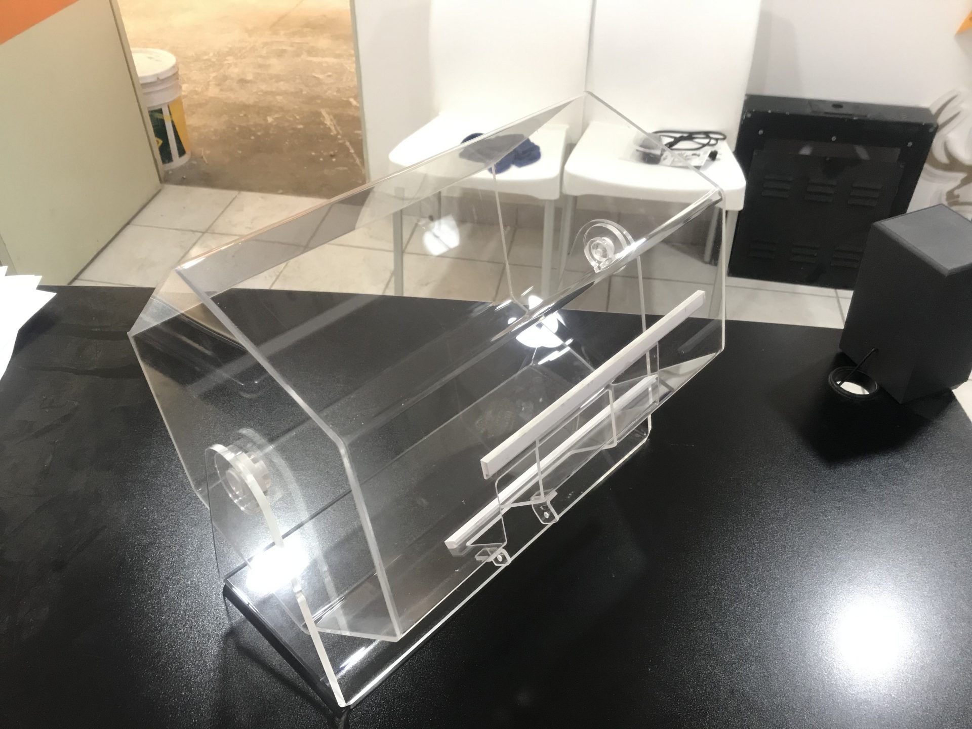 Tómbola, fabricado con materiales de alta calidad. Somos una empresa que se adapta a las necesidades de sus clientes, en proyectos de...